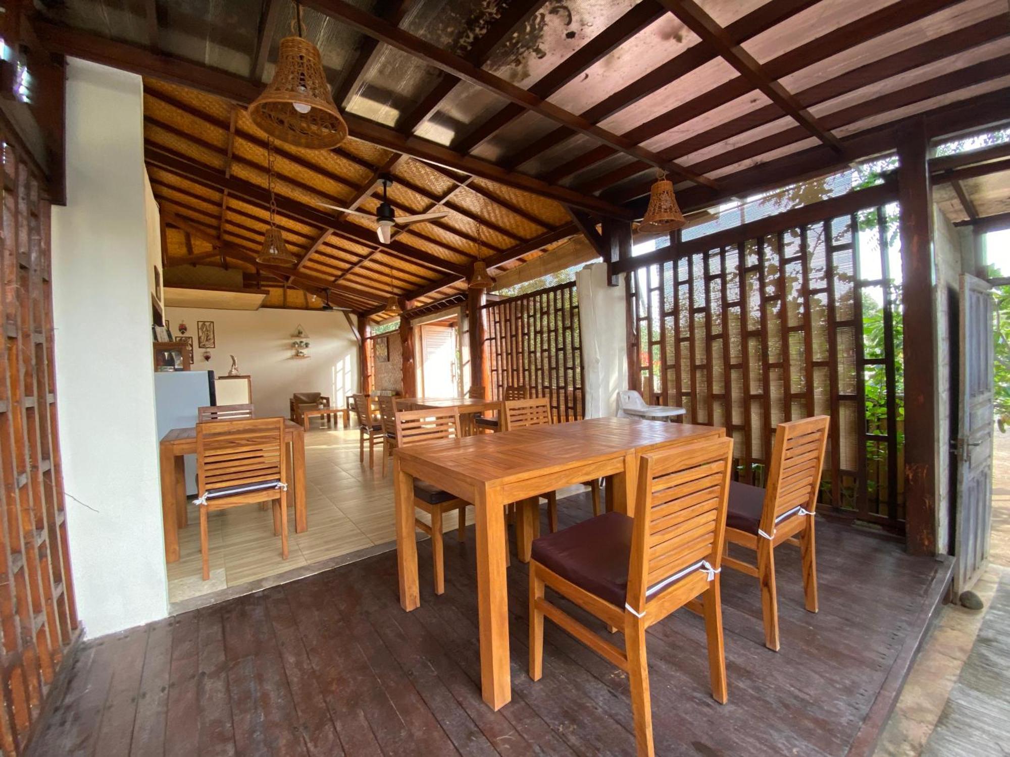วีลา กีนากู Hotel กิลิเมโน ภายนอก รูปภาพ