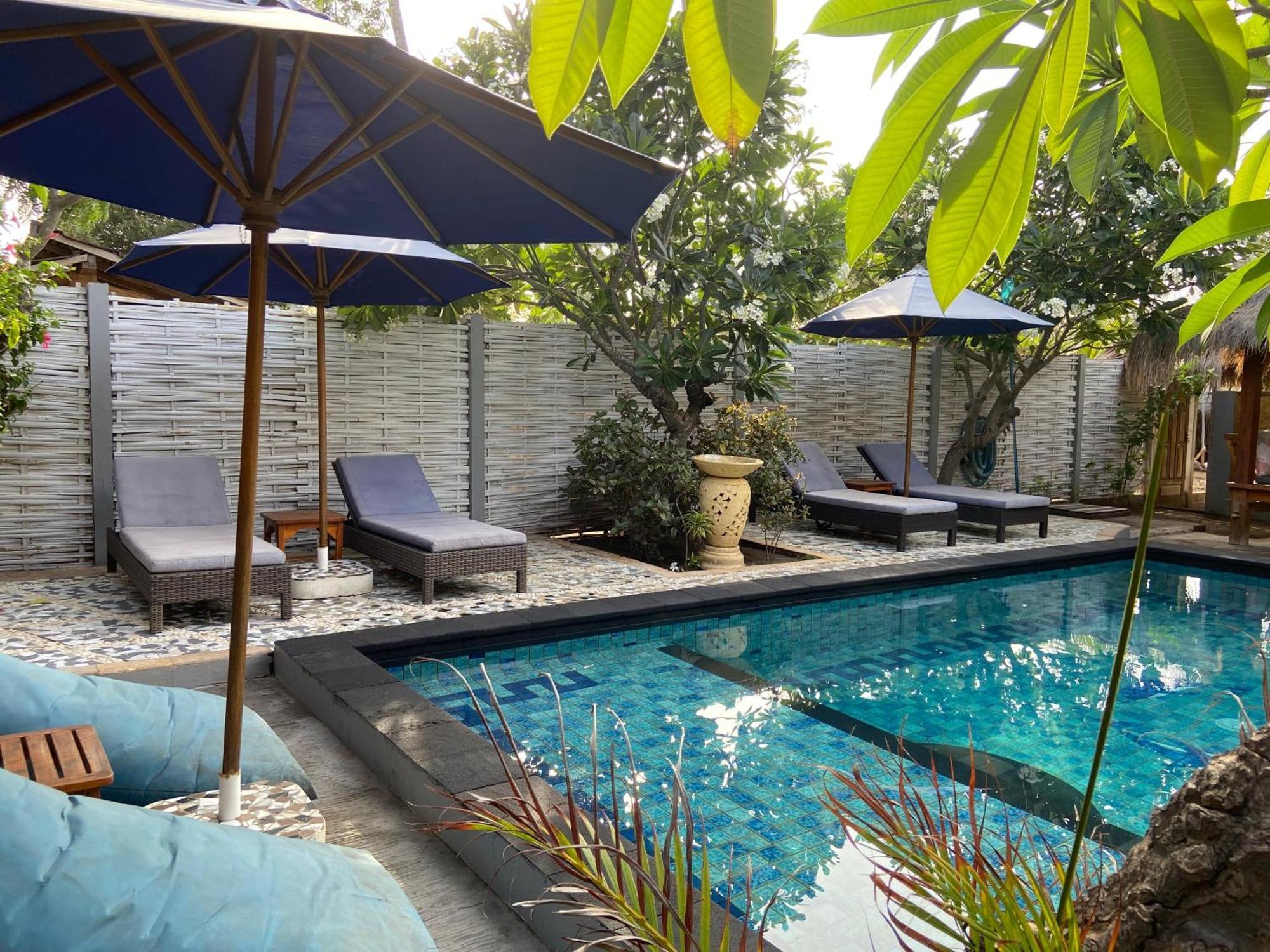 วีลา กีนากู Hotel กิลิเมโน ภายนอก รูปภาพ