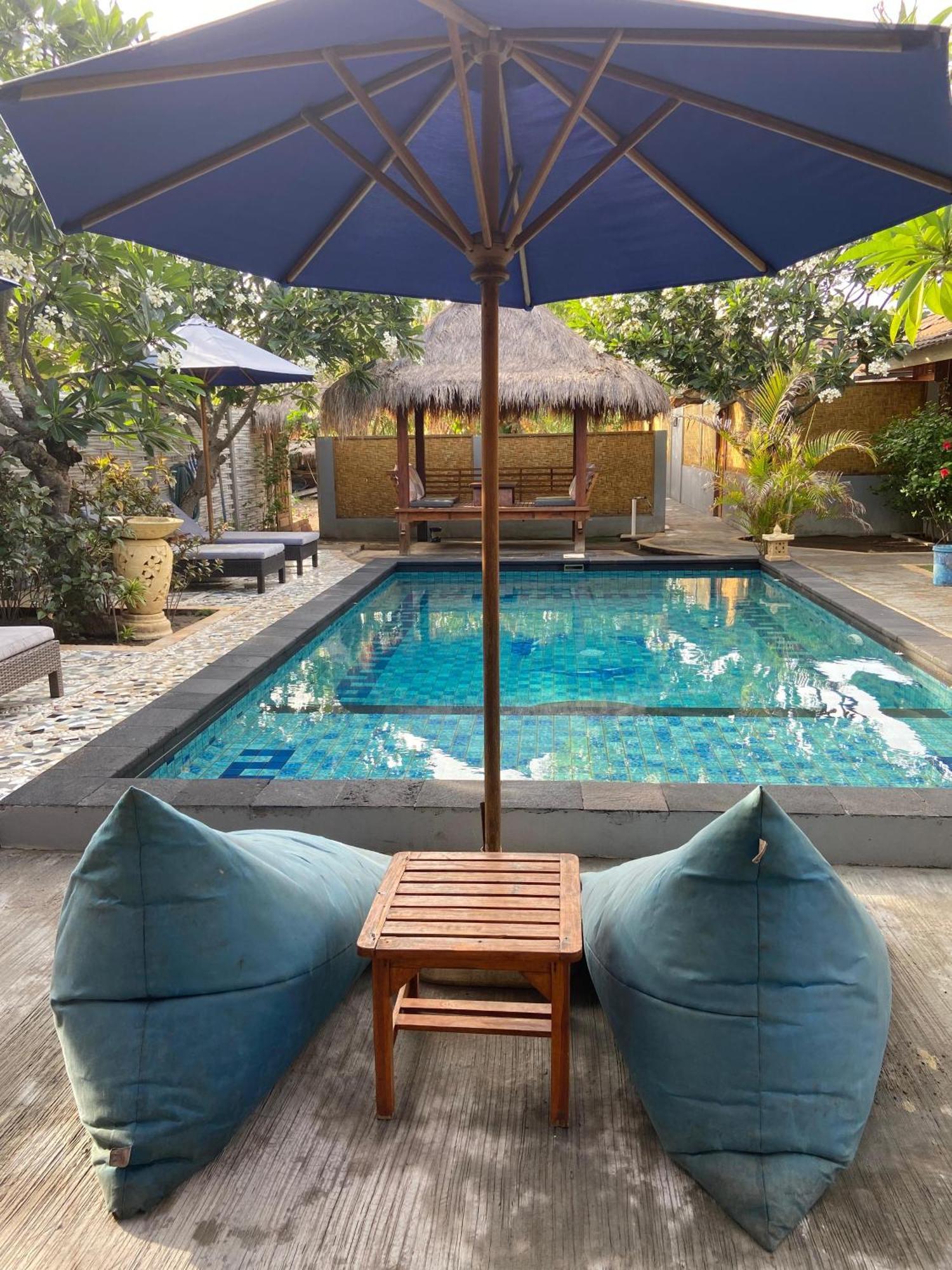 วีลา กีนากู Hotel กิลิเมโน ภายนอก รูปภาพ